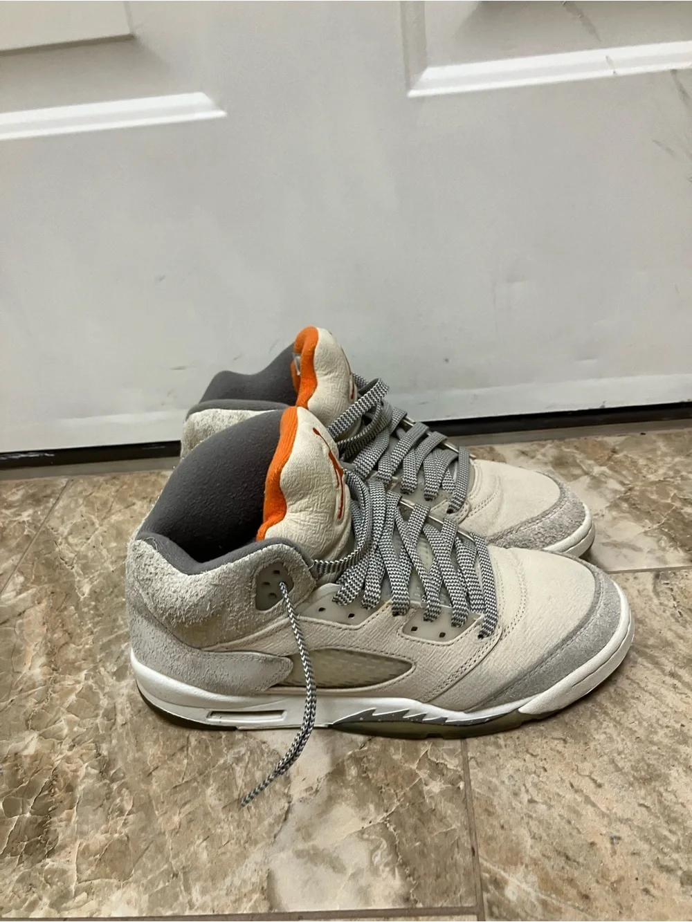 Air Jordan 5 Retro SE Craft Light Orewood Brown Sneakers Size 7Y FD9220-180